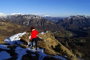58 Bella vista su paesi e monti della Val Taleggio